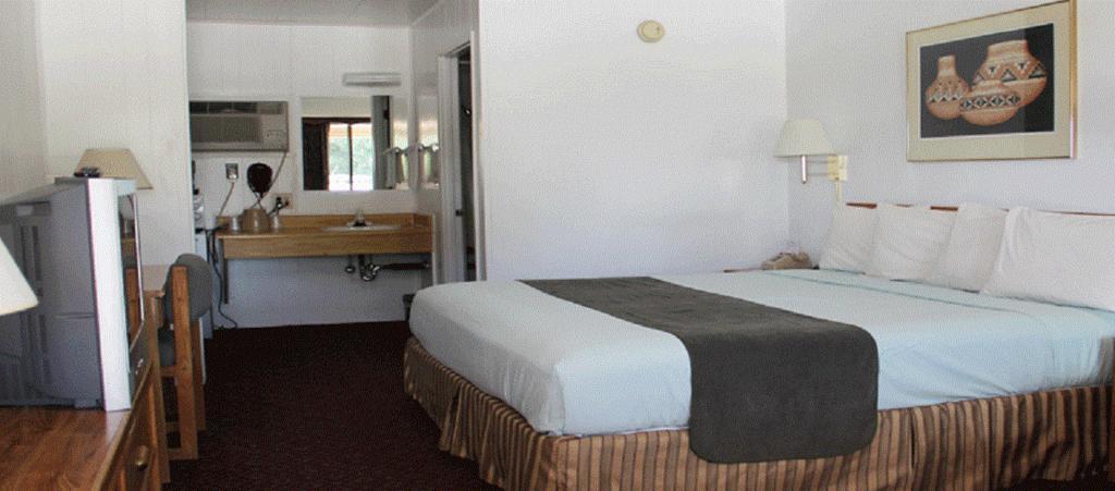 ביסבי San Jose Lodge חדר תמונה